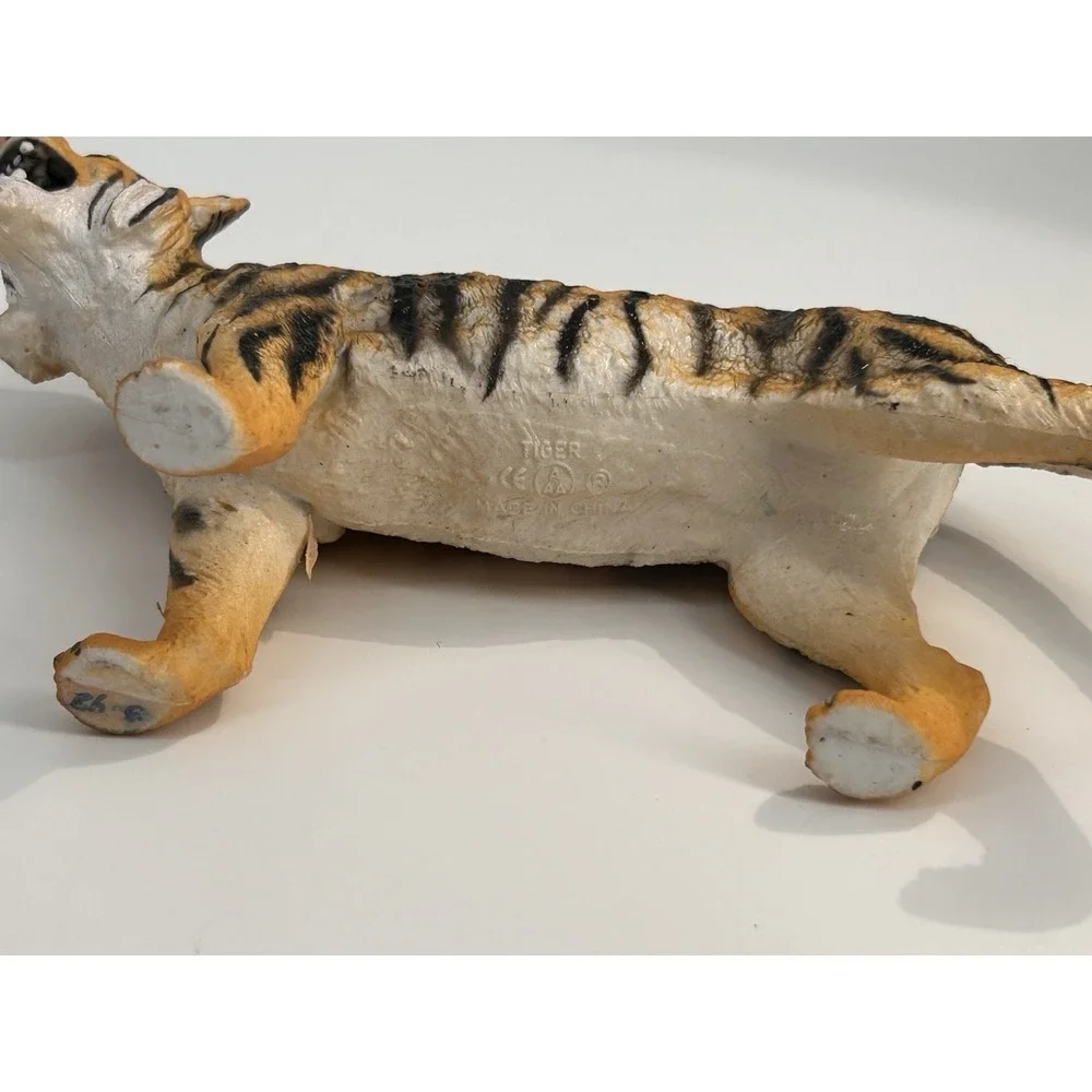 Vintage AAA Painted Bengal Tiger Big Cat Figure‎ Rubber Collectible Toy Animal